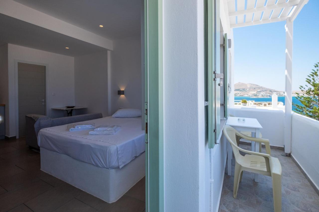 Lorenzo Studios And Suites Paros Naousa Exteriör bild