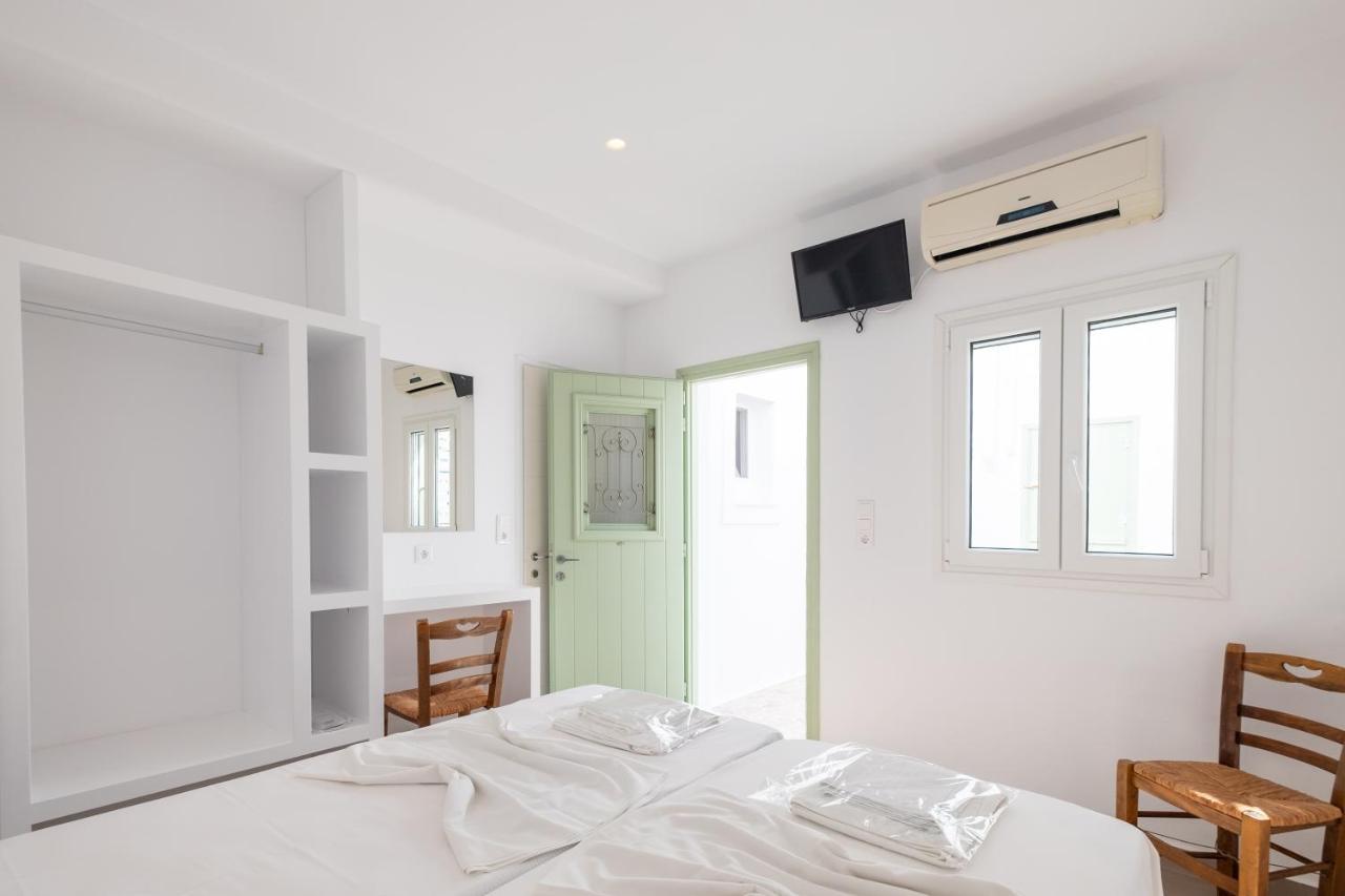 Lorenzo Studios And Suites Paros Naousa Exteriör bild