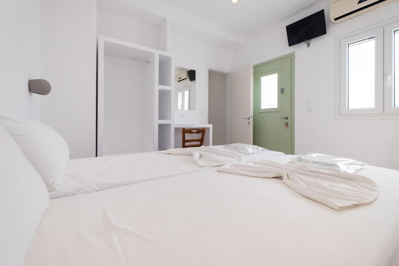 Lorenzo Studios And Suites Paros Naousa Exteriör bild
