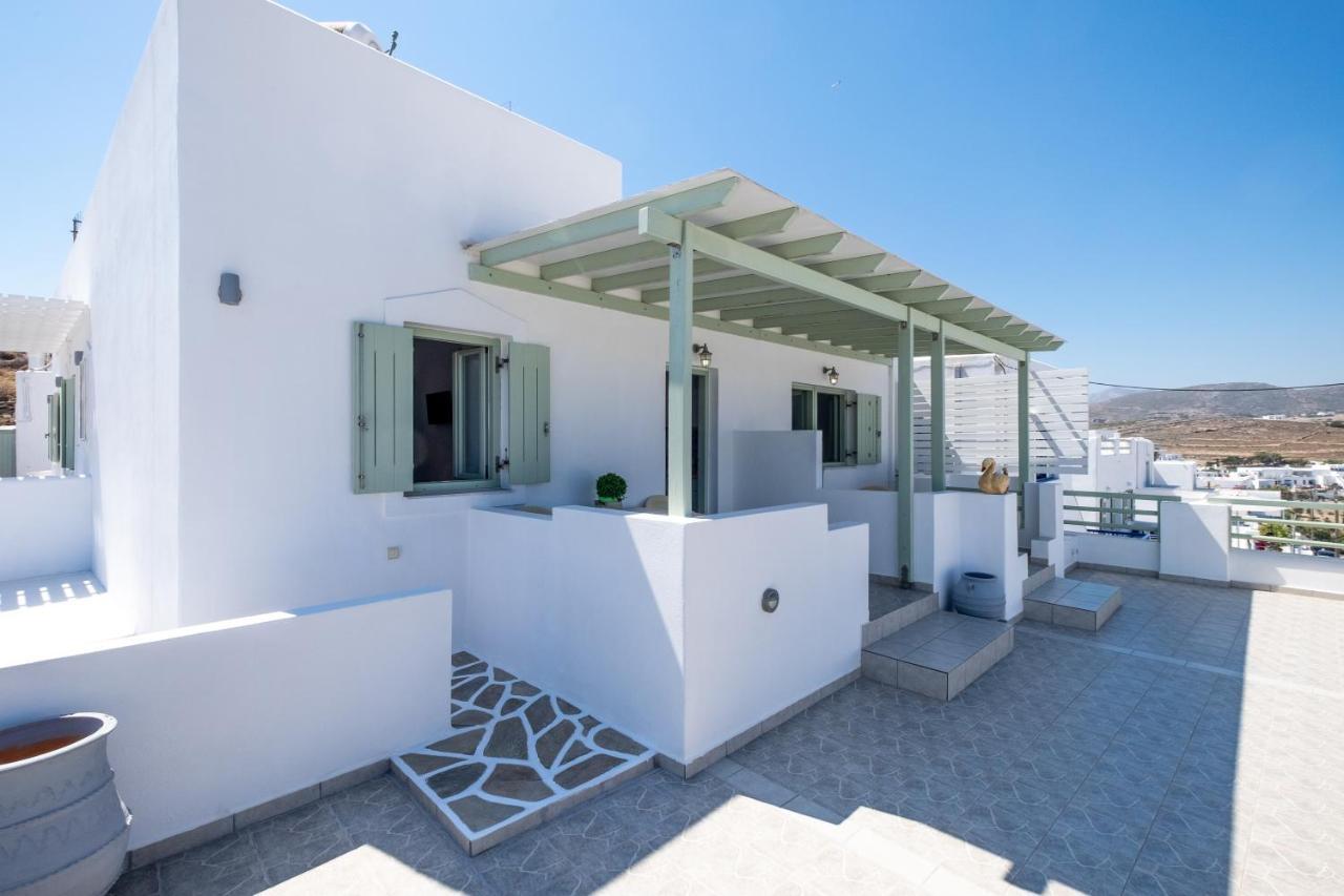 Lorenzo Studios And Suites Paros Naousa Exteriör bild