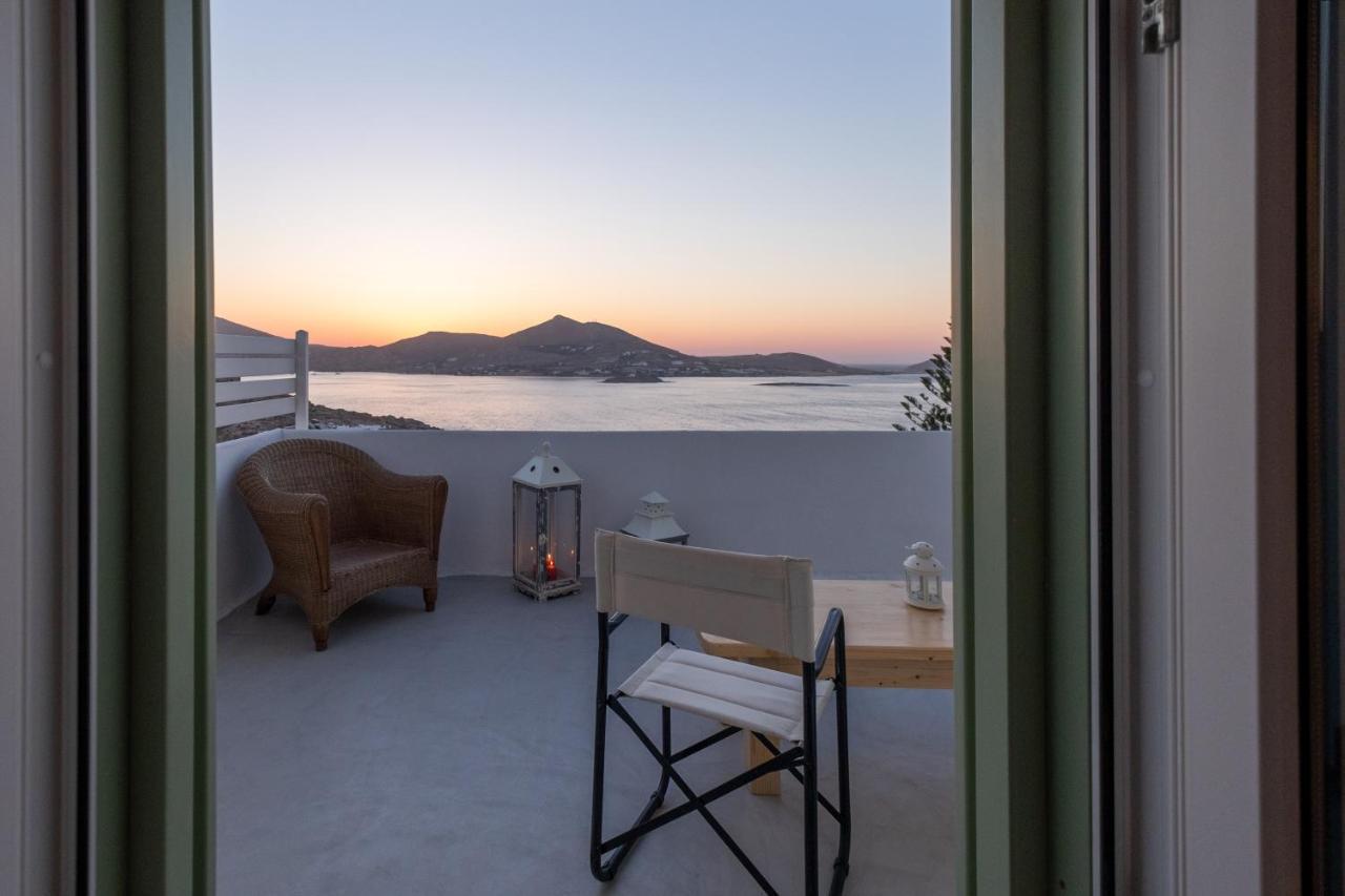 Lorenzo Studios And Suites Paros Naousa Exteriör bild