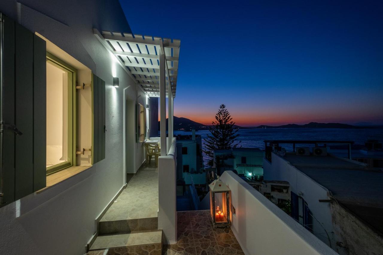 Lorenzo Studios And Suites Paros Naousa Exteriör bild